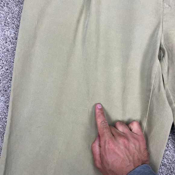 Tommy Bahama‎ Relax Pleated Front Casual Khaki Pants Mens 40x32 Tencel Cotton - Picture 3 of 12